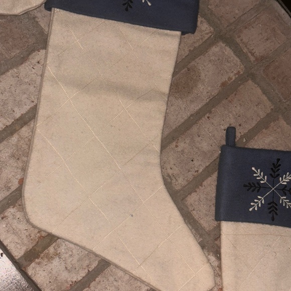 set ofTWO matching handmade Christmas stockings. - Picture 2 of 15